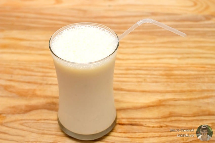 Молочный коктейль с бананом в блендере - рецепт с фото и видео