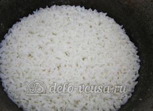Роллы Филадельфия: Варим рис