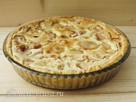 Яблочный пирог Марины Цветаевой: Достать пирог из духовки