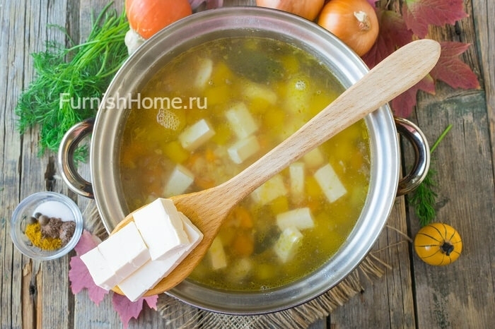 Тыквенный суп-пюре с плавленым сыром