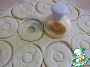 Пончики (донатсы) с глазурью – рецепт в домашних условиях