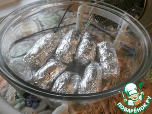 Картофель, запеченный в духовке с беконом в фольге - рецепты с фото пошагово