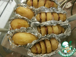 Картофель, запеченный в духовке с беконом в фольге - рецепты с фото пошагово