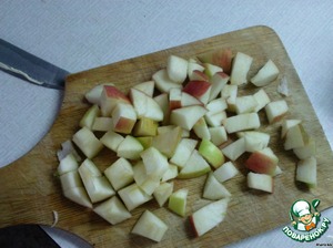 Шарлотка на молоке с яблоками -  пошаговые фото в рецепте