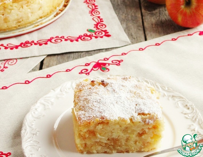 Рецепт: Сочный яблочно-манный пирог