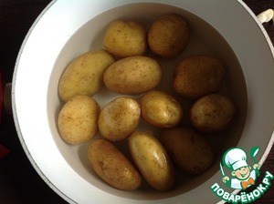 Свиная грудинка и ребрышки, запеченные с картофелем – кулинарный рецепт