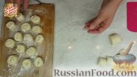 Фото приготовления рецепта: Штрудли с курицей, картофелем и капустой - шаг №14