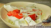 Фото приготовления рецепта: Салат с адыгейским сыром и помидорами, по-сицилийски - шаг №8