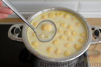Фото приготовления рецепта: Сырный суп с сырными шариками - шаг №13