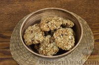 Фото приготовления рецепта: Овсяное печенье с финиками и орехами - шаг №6
