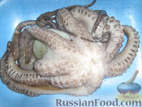 Фото приготовления рецепта: Салат из осьминога с картофелем - шаг №1