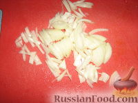 Фото приготовления рецепта: Салат из осьминога с картофелем - шаг №3