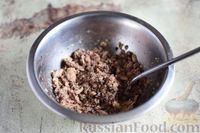 Фото приготовления рецепта: Киш с консервированной сайрой и солёным огурцом - шаг №6