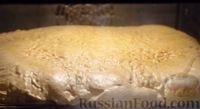 Фото приготовления рецепта: Меренговый рулет с лимонным курдом и взбитыми сливками - шаг №8