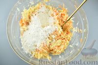Фото приготовления рецепта: Куриное филе в картофельно-морковной 
