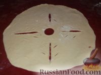 Фото приготовления рецепта: Фыдчин (осетинский пирог с мясом) - шаг №15