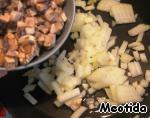 Рулетики из свинины с грибами - пошаговый рецепт с фото