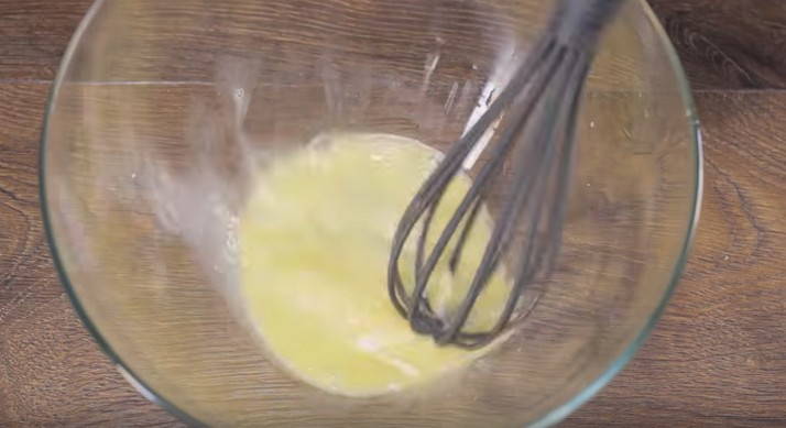 Шарлотка с капустой - простые и быстрые рецепты заливного капустного пирога