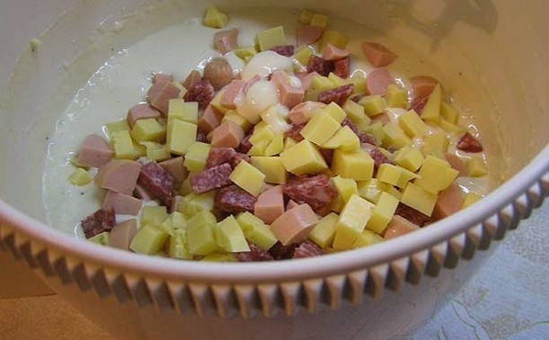 Маффины с колбасой и сыром — рецепт с фото пошагово