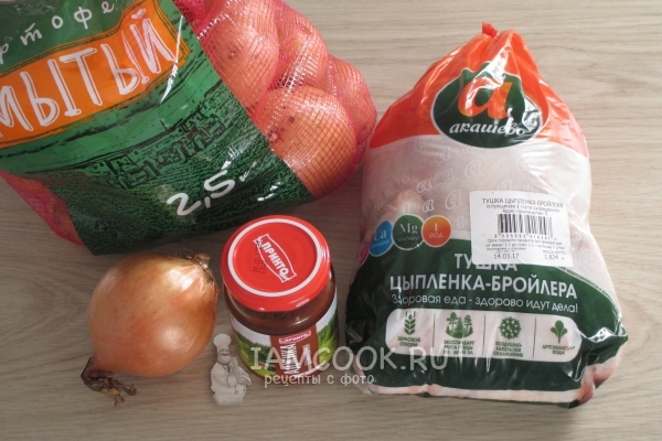 Ингредиенты для приготовления тушеной картошки с курицей в духовке