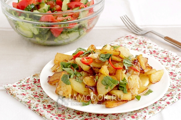 Рецепт жареной картошки с чесноком и зеленью
