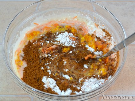 Морковные кексы с апельсиновой цедрой и корицей — 5 шаг
