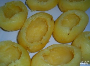 Картофельные лодочки с фаршем - фото шаг 1