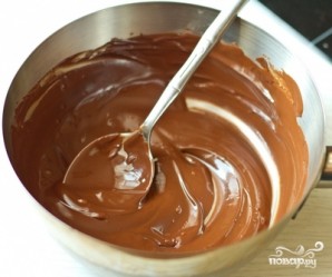 Шоколадные маффины с шоколадной крошкой - фото шаг 2