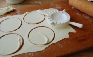 Пирожки с ливером в духовке - фото шаг 5