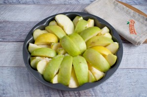 Простой перевернутый яблочный пирог - фото шаг 3