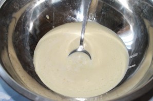 Пирог на молоке без дрожжей - фото шаг 1