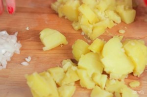 Жареная картошка с беконом - фото шаг 1