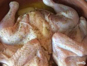 Цыпленок чкмерули в сливочном соусе - фото шаг 1