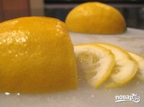 Шарлотка с лимоном - фото шаг 3