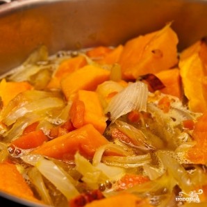 Тыквенный суп с креветками - фото шаг 3