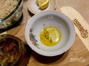Салат из рукколы с рисом, огурцом и вялеными помидорами - фото шаг 6