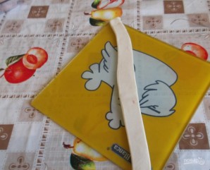 Сосиски в слоеном бездрожжевом тесте в духовке - фото шаг 2