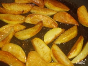 Жареные маслята с картошкой - фото шаг 7