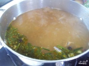 Рыбный суп из кильки в томатном соусе - фото шаг 6