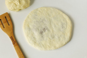 Мясной осетинский пирог - фото шаг 10