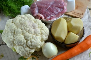 Цветная капуста с мясом и картошкой - фото шаг 1
