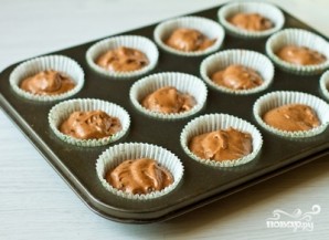 Шоколадные маффины с шоколадной крошкой - фото шаг 6