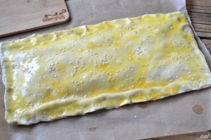 Пирог из слоеного теста с сыром - фото шаг 5