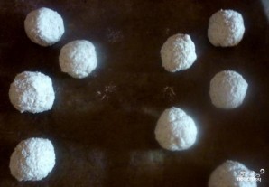 Творожные шарики в духовке - фото шаг 3