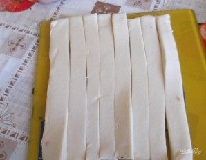 Сосиски в слоеном бездрожжевом тесте в духовке - фото шаг 1