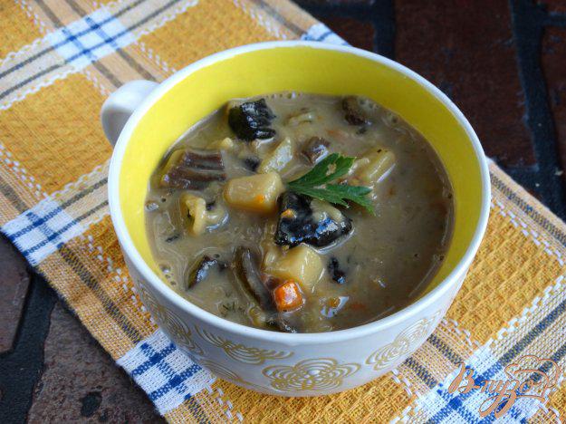 фото рецепта: Сырный суп с лесными грибами