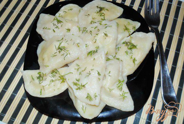 фото рецепта: Вареники с картофелем, тыквой и зеленым луком