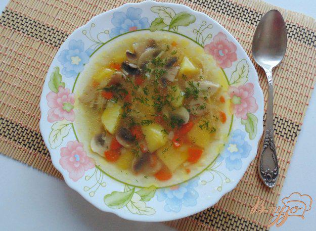 фото рецепта: Куриный суп с шампиньонами и вермишелью