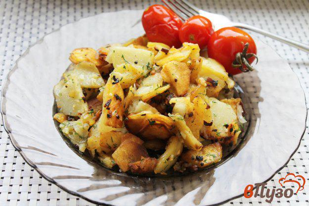 фото рецепта: Картофель жареный на копченом сале с луком и чесноком