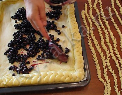 Пирог с черникой и творогом — рецепт с фото пошагово